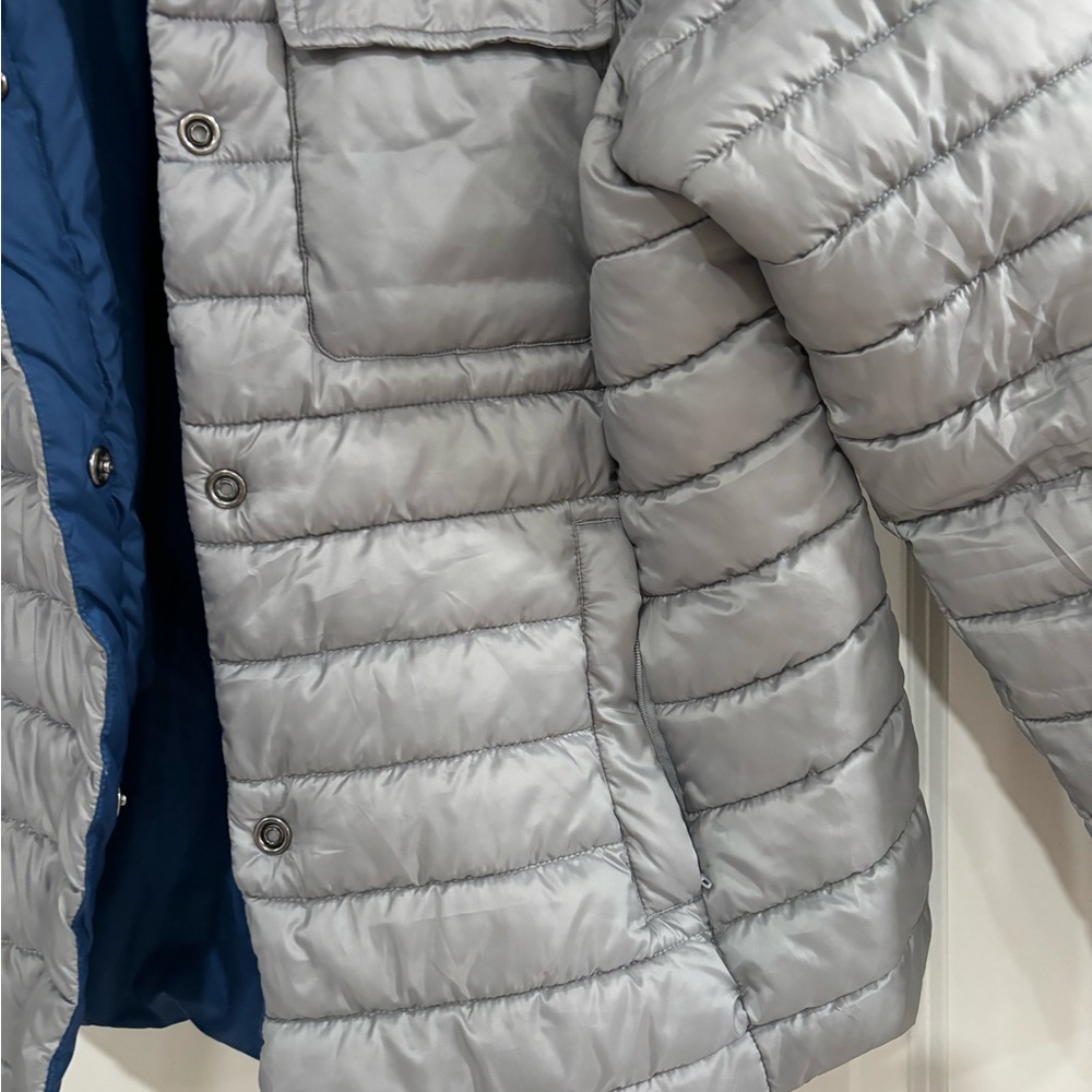 Zella Large Reversible Puffer Coat blue and silver - Picture 5 of 8